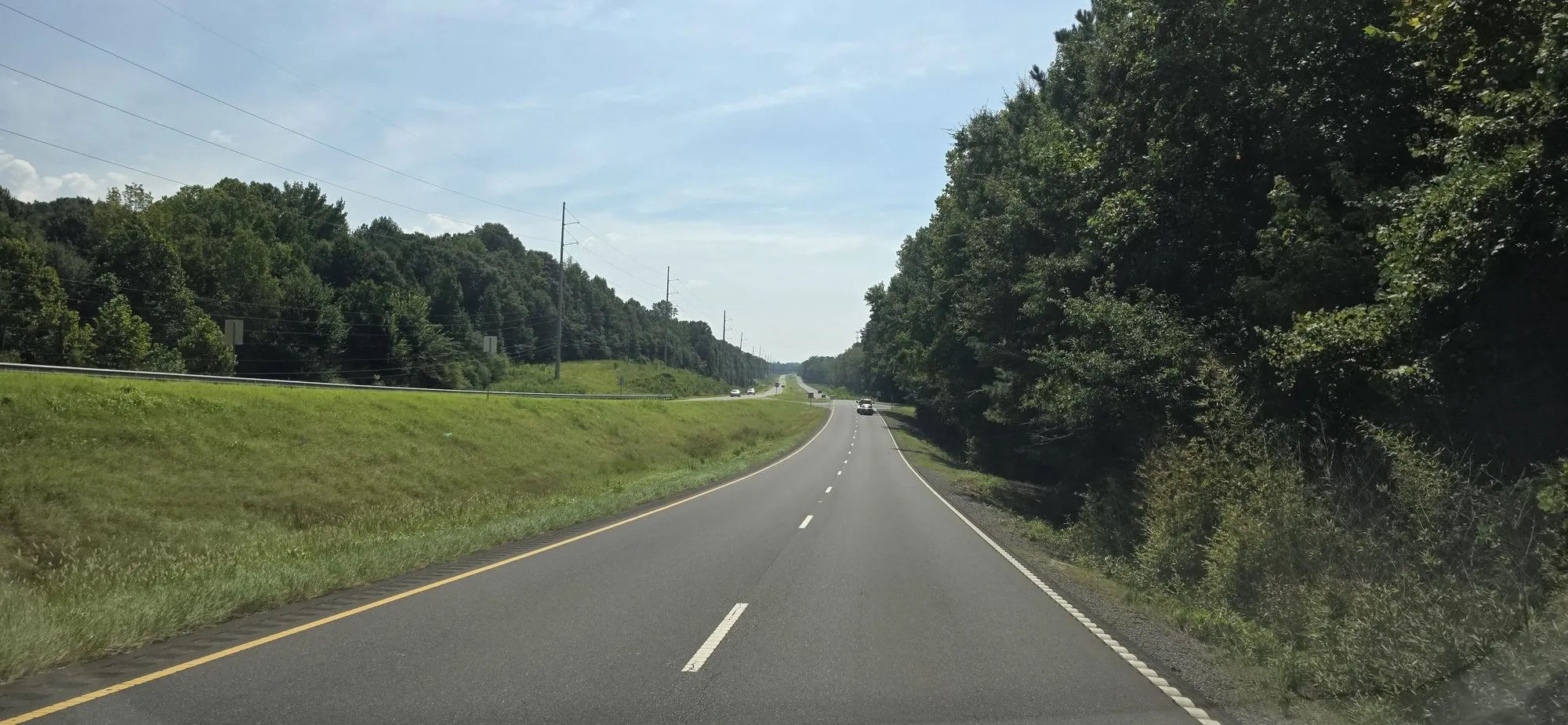 Divided highway running through Duncanville
