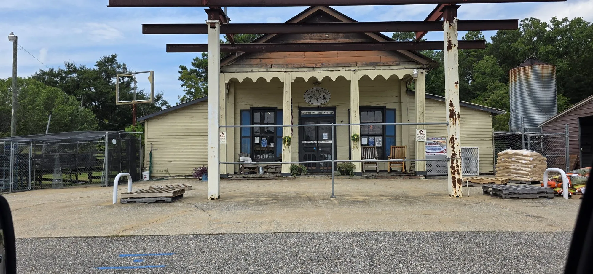 Historic country store in Fosters